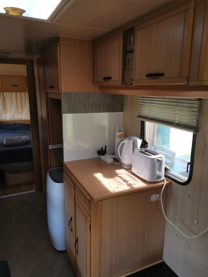 Large Camper In The Olive Grove Hotel Banjole Bagian luar foto