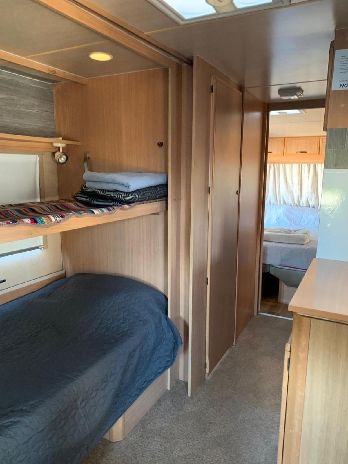 Large Camper In The Olive Grove Hotel Banjole Bagian luar foto