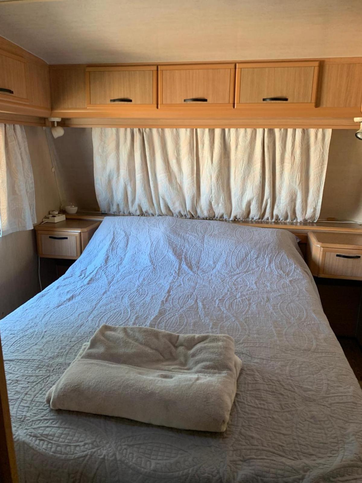 Large Camper In The Olive Grove Hotel Banjole Bagian luar foto