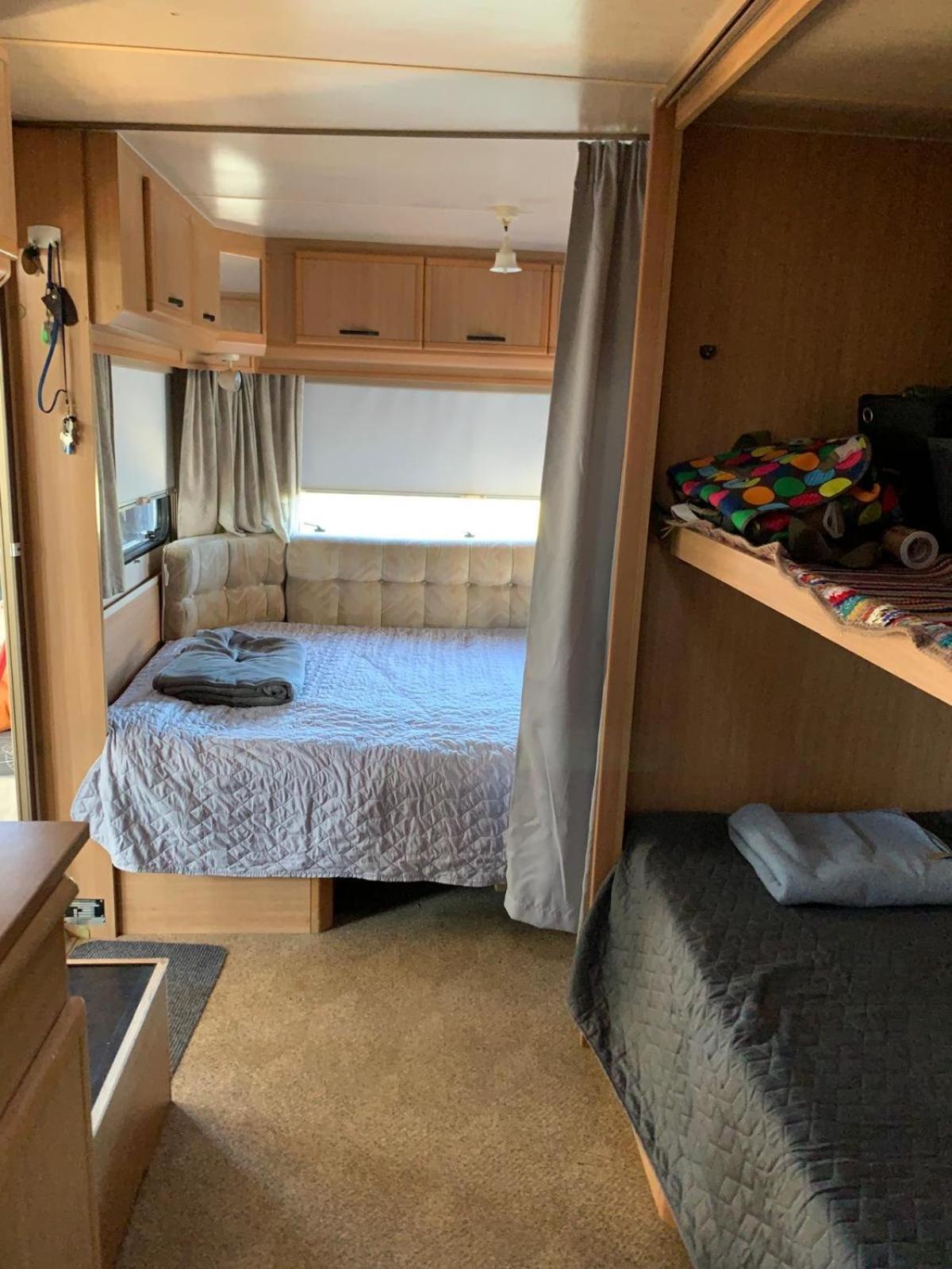 Large Camper In The Olive Grove Hotel Banjole Bagian luar foto